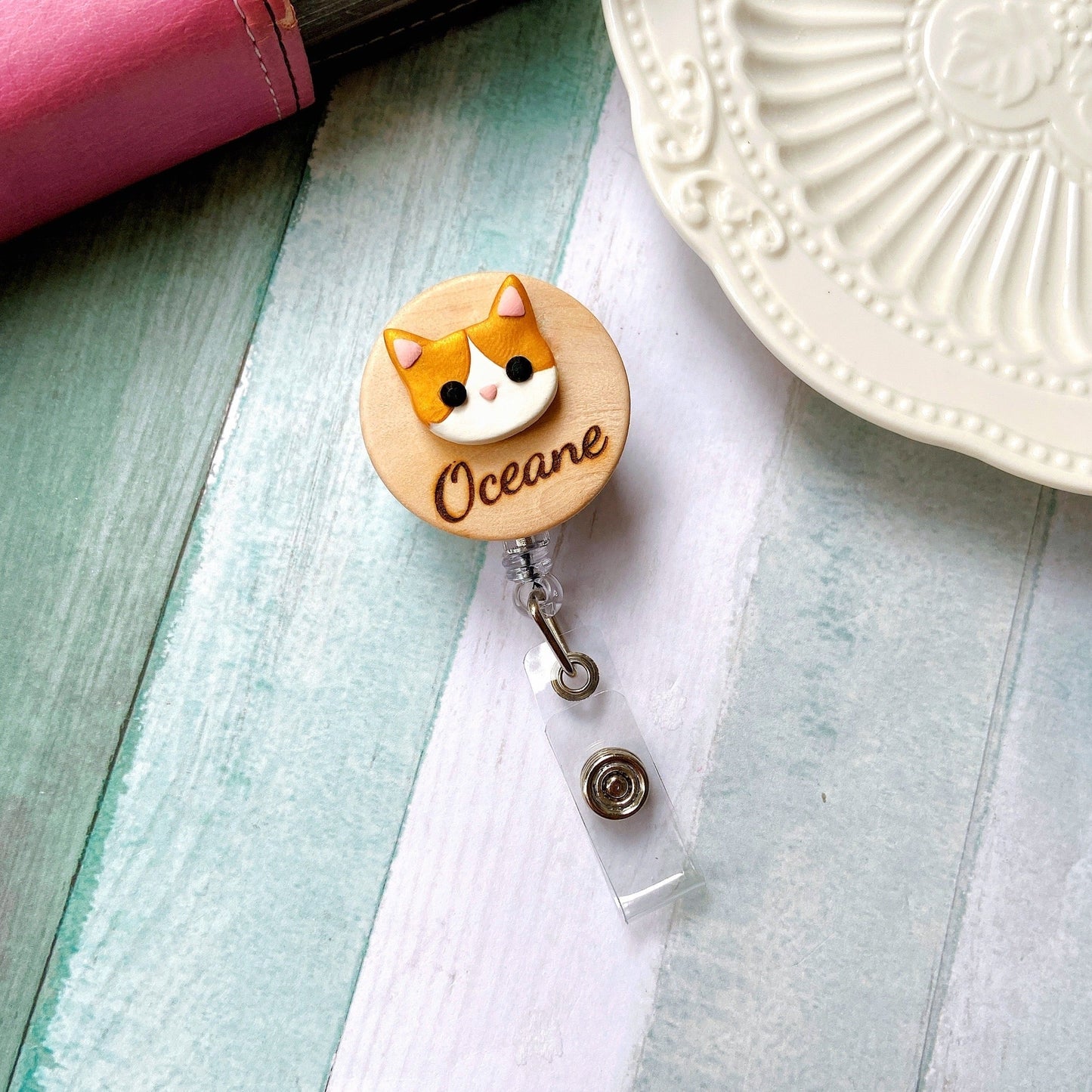 Handmade Personalized 3D Cat Head Wooden Name Badge Reel - Golden Cat