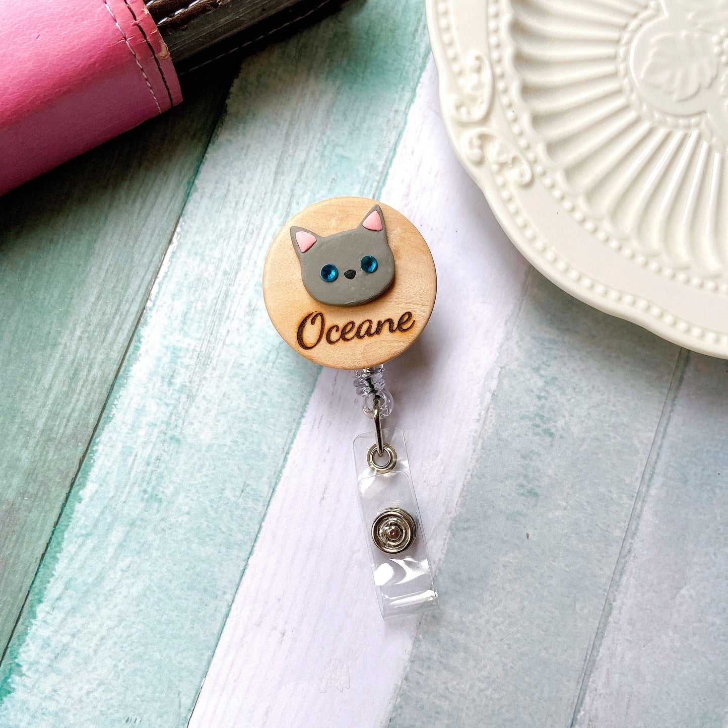 Handmade Personalized 3D Cat Head Wooden Name Badge Reel - Golden Cat