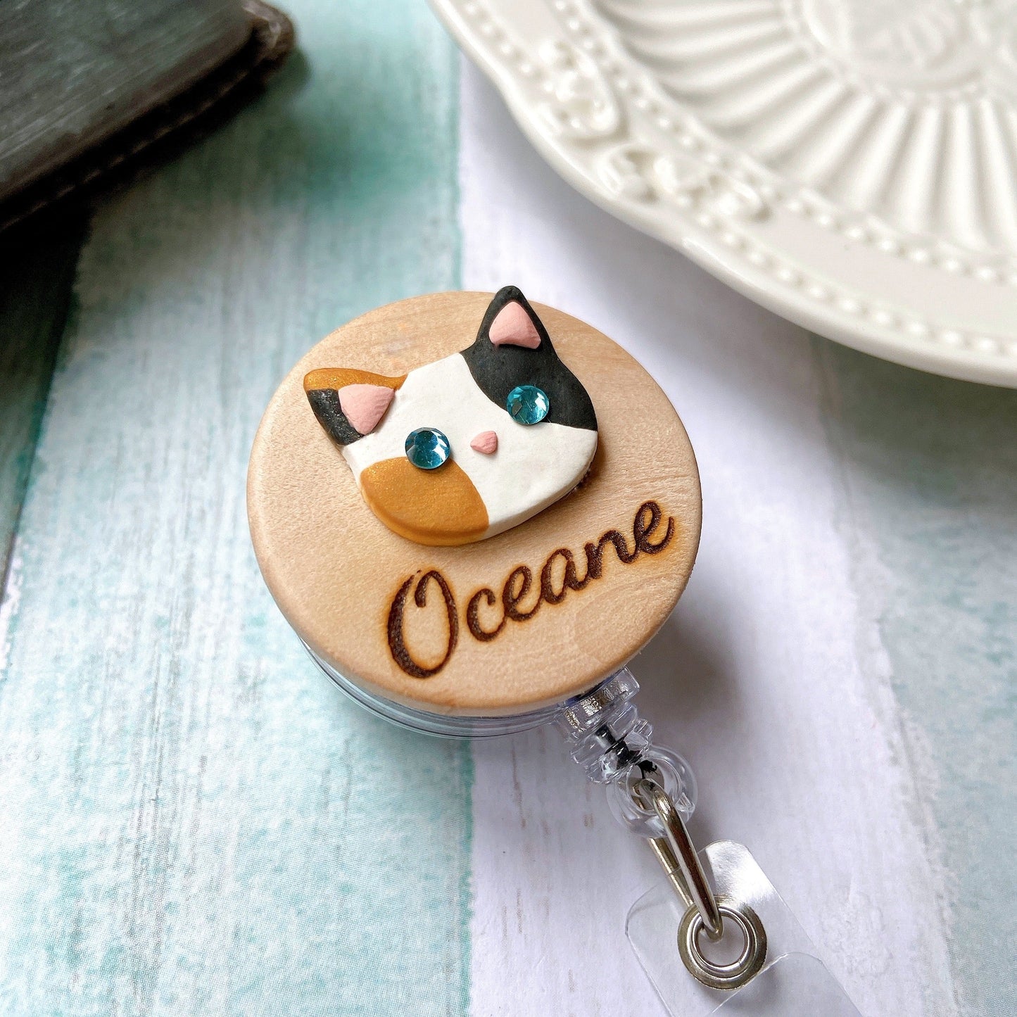 Handmade Personalized 3D Cat Head Wooden Name Badge Reel - Golden Cat