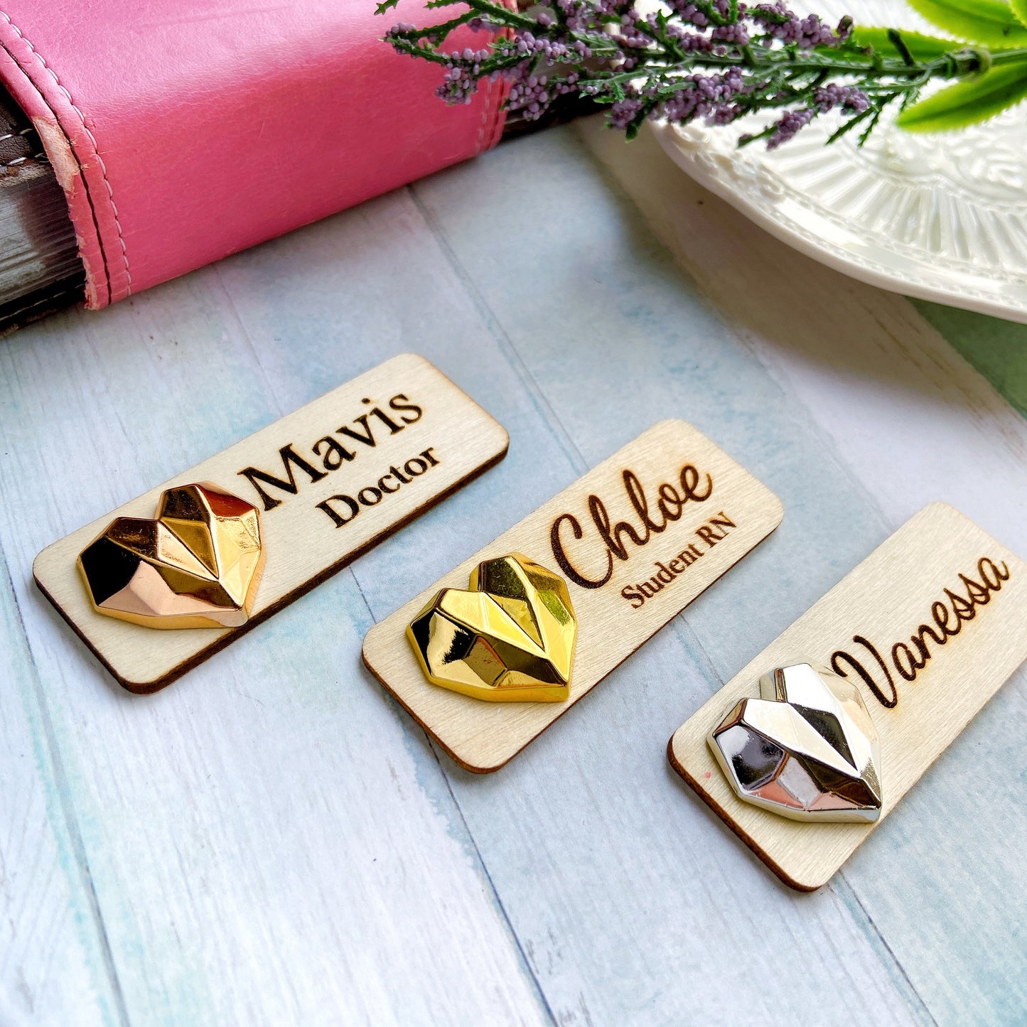 3D Metallic Diamond Heart Name Tag Badge - Gold